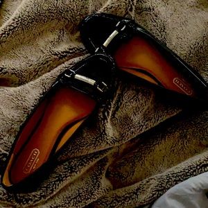 Like new coach flats